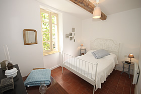 Bedroom 2 at Les Hirondelles