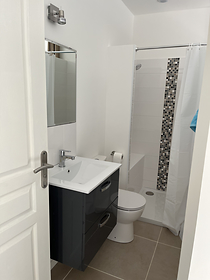 en suite bathroom